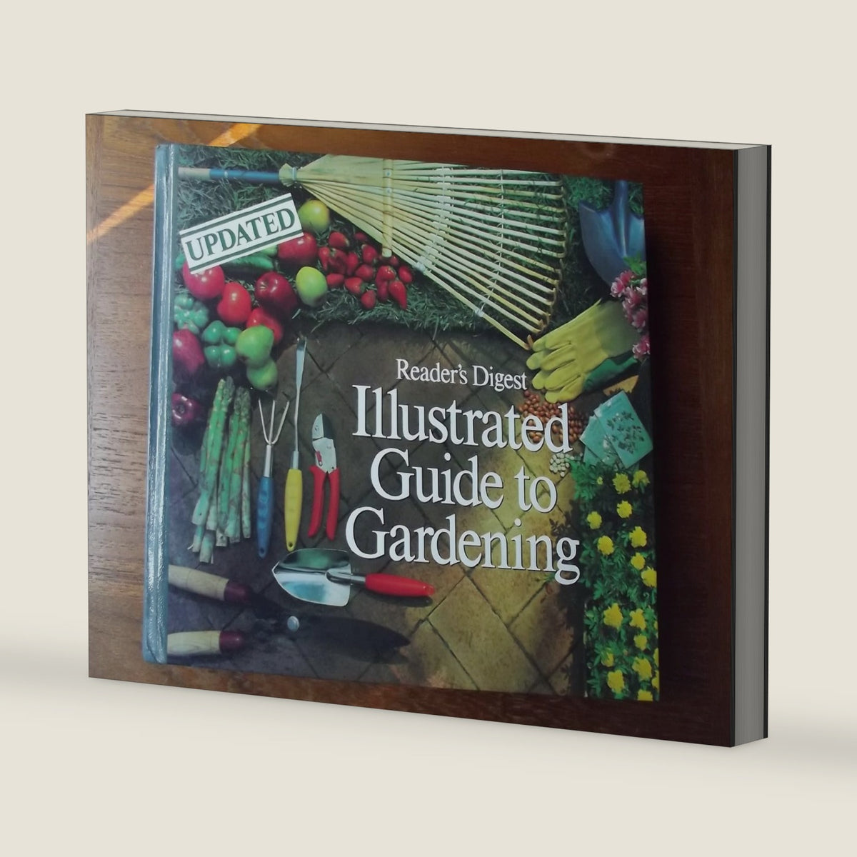 Illustrated guide to gardening (updated w/ color) by Editors of Reader's Digest
