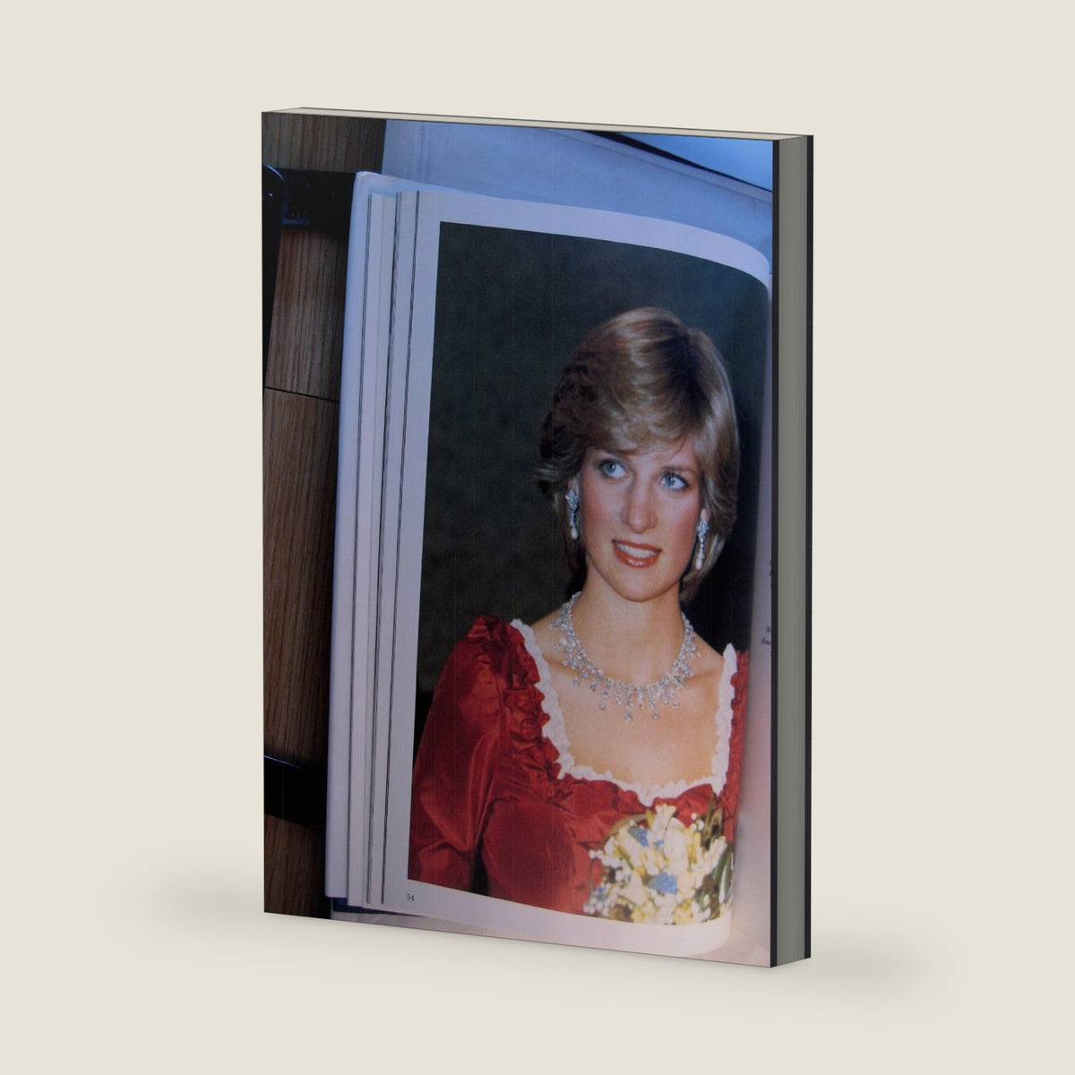 Diana, Princess of Wales 1961-1997 : A Tribute in Photographs by Michael O'Mara