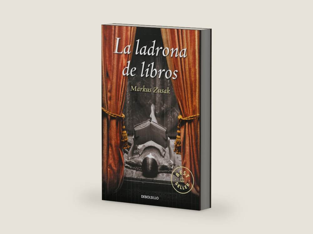La ladrona de libros / The Book Thief (Spanish Edition) by Markus Zusak | barcode:9788499088075 | source:9788499088075-right-three-quarter.jpg