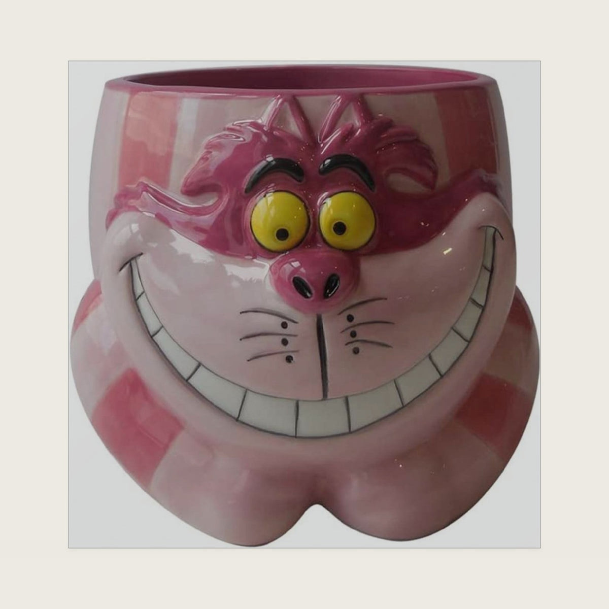 Silver Buffalo Alice in Wonderland Cheshire Cat Ceramic 3D Sculpted Mug, 20 Ounces