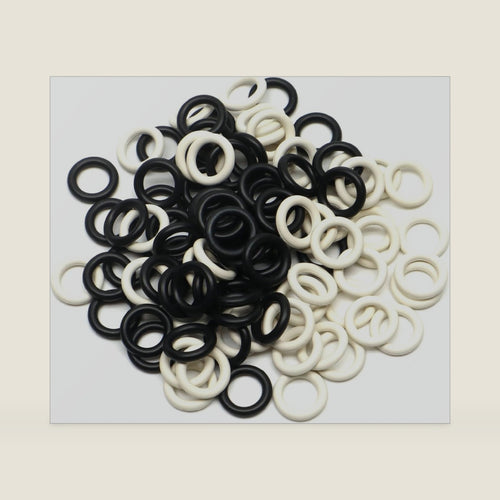 (100 Pack) Soft Stitch Ring Markers for Knitting and Crochet - Flexible, Snag-Free Rubber Stitch Markers (Small Size for Needle Sizes 0-8, Black & White)