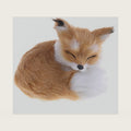GUDVES Realistic Brown Fox Statue Furs Squatting Model Home Decoration Animals World Collectible Gift for Animal Lovers (Fox Toy)