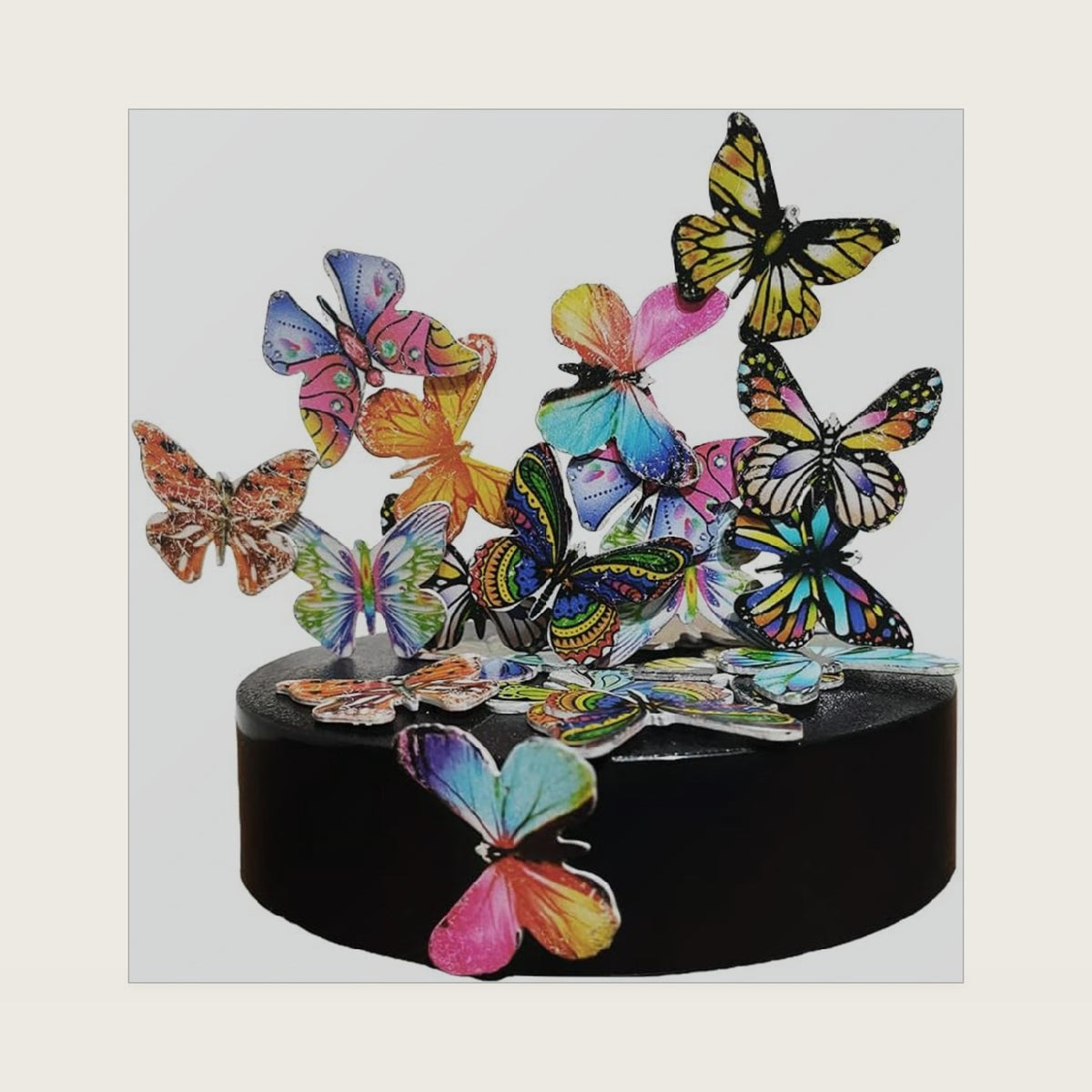 Desk Sculpture Butterflies Desktop Stress Relief Toy Fidget Toy for Anxiety Office Gift (22pcs Butterflies)