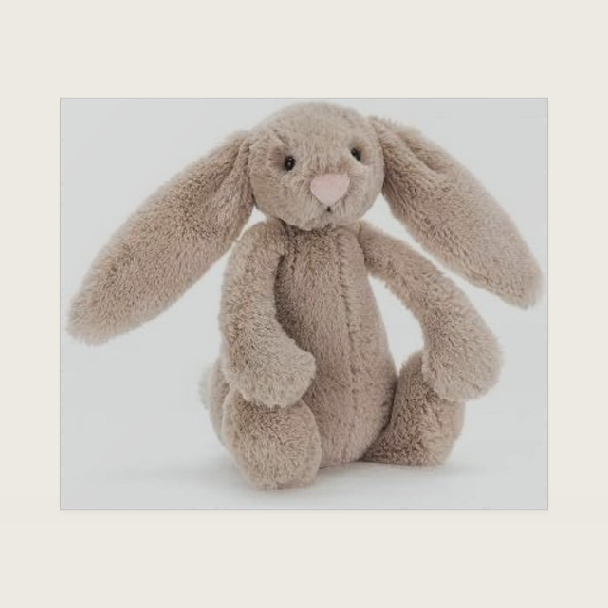 Bashful Beige Bunny Small - L: 8 cm x l: 9 cm x h: 18 cm
