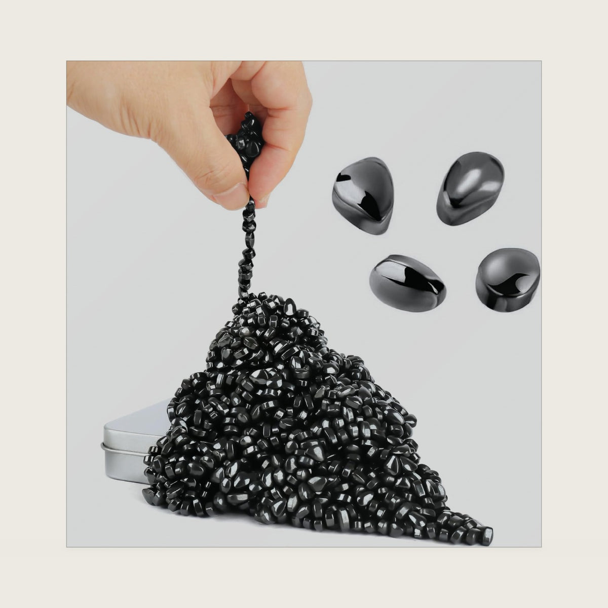 Matassari 550pcs Fidget Toy, Sensory Toys for Adults & Teens（Black）