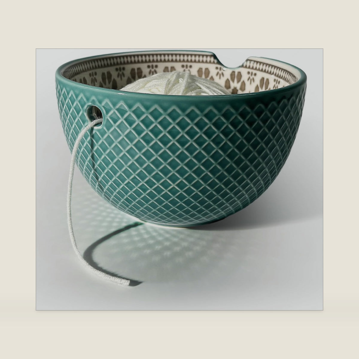 UCDRMA Yarn Bowl for Crocheting Large Yarn Holder Bowl, Round Crochet Bowl Ceramic Yarn Knitting Bowl for Bulky/Acrylic Yarn, Easy-to-use Knitted Yarn Storage Bowl, Great Knitting Crochet Gift